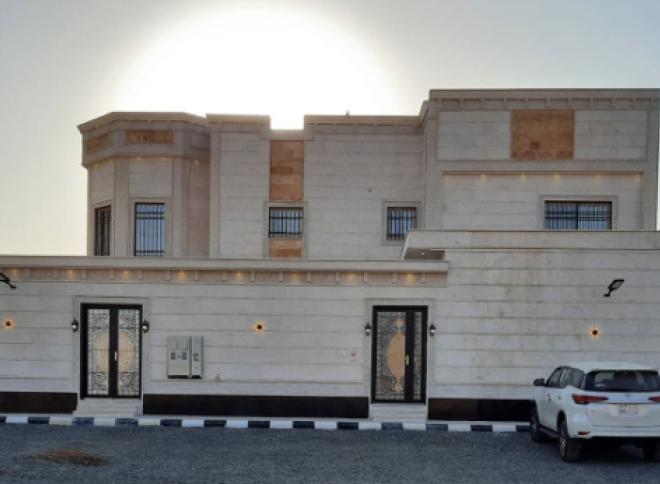 عقار سكني تجاري - عمارة - دور